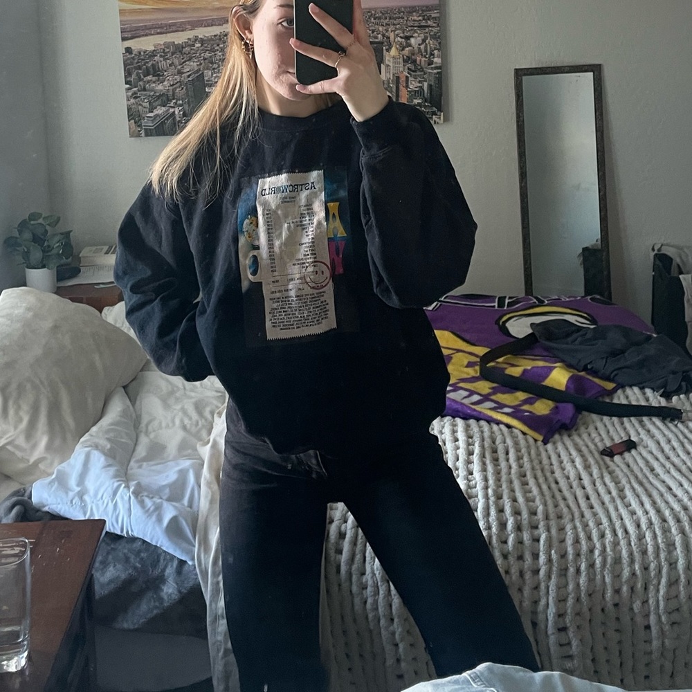 travis scott sweatshirt- astroworld label